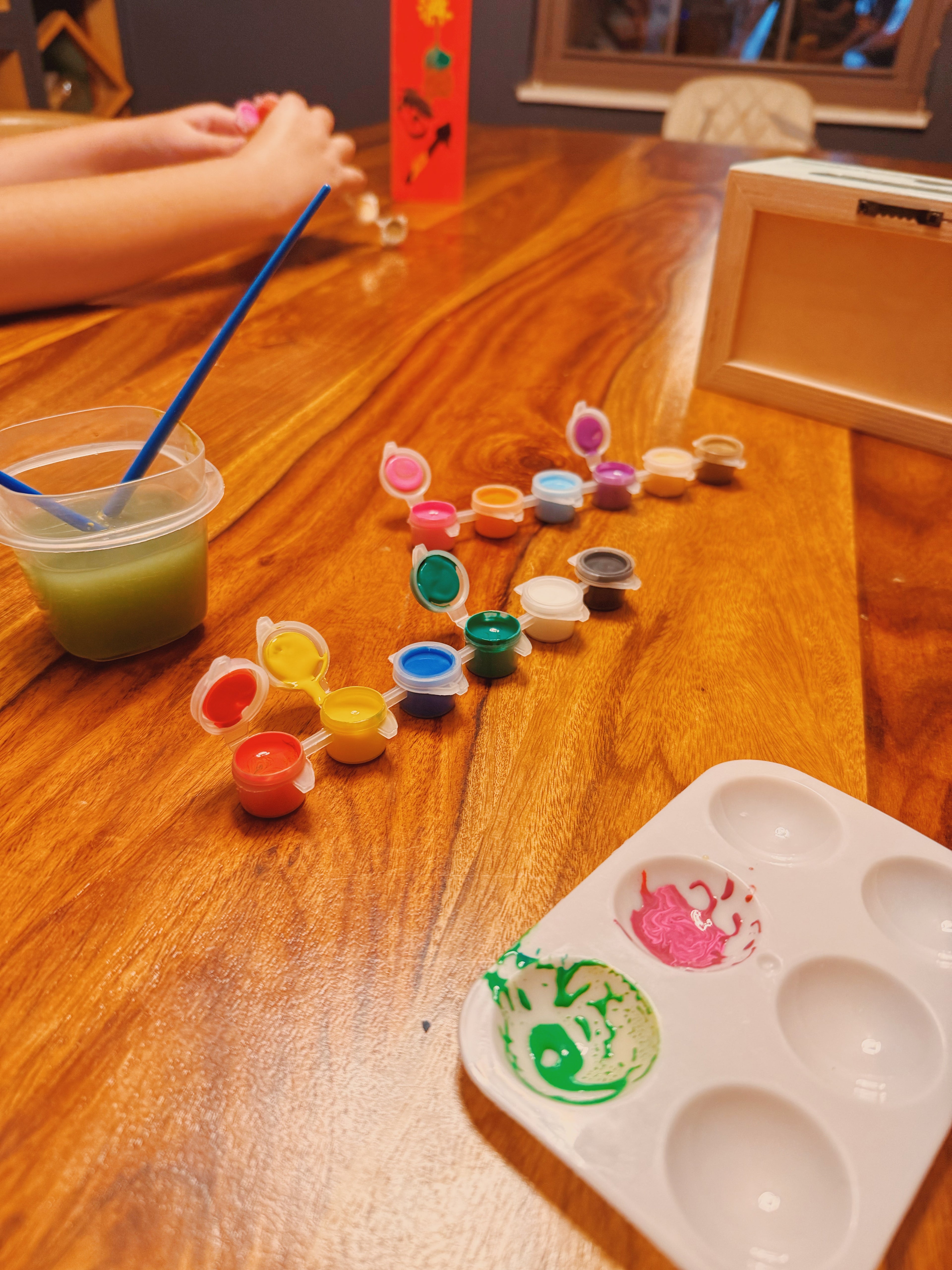 Paint-your-own frame kit