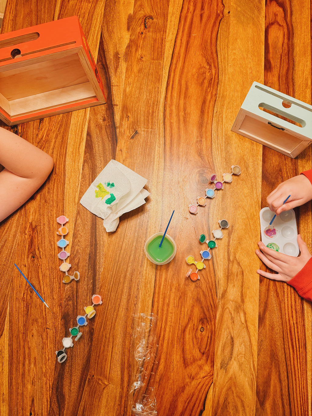 Paint-your-own frame kit